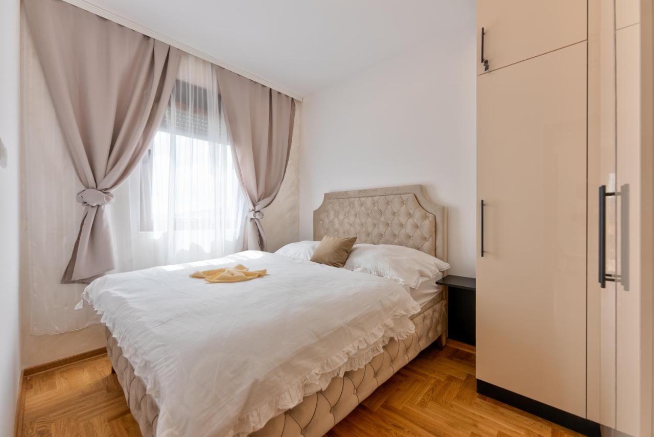 Apartmani Aleksandar ซลาตีบอร์ ภายนอก รูปภาพ